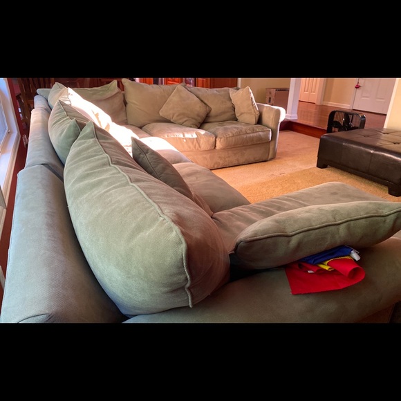 Couch - Picture 3 of 5